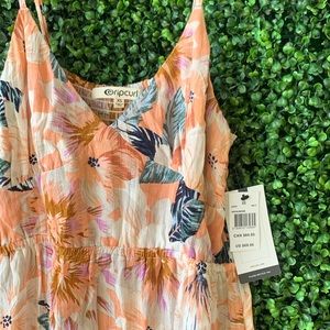 Super Bloom Maxi dress, multi colors.